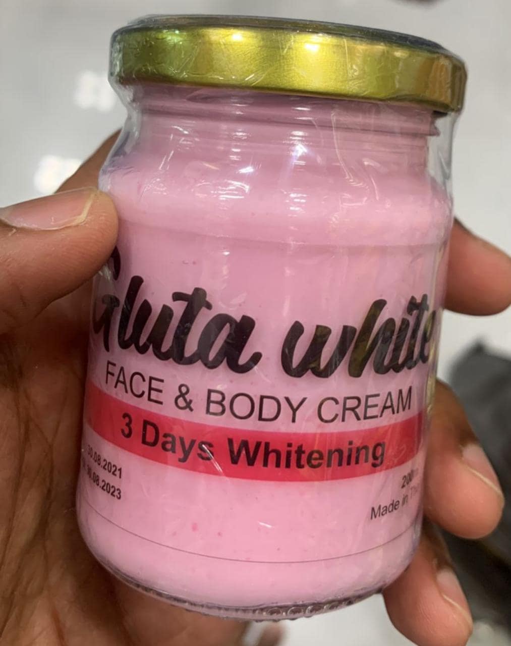 Gluta White Face & Body Cream Chamathka Cosmetics Homagama